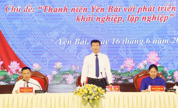 Chủ tịch UBND tỉnh đối thoại với thanh niên năm 2022