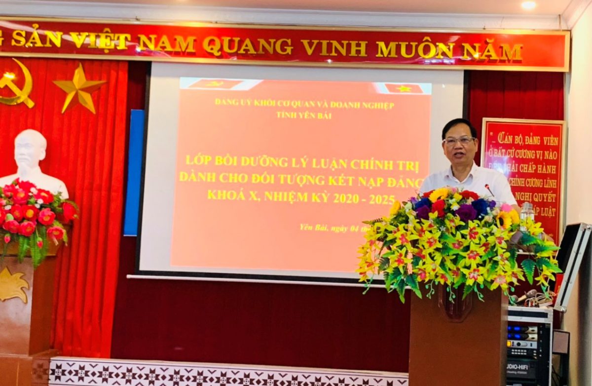 Đảng ủy Khối cơ quan và doanh nghiệp tỉnh tổ chức lớp Bồi dưỡng lý luận chính trị dành cho đối tượng kết nạp đảng khóa X, nhiệm kỳ 2020 – 2025