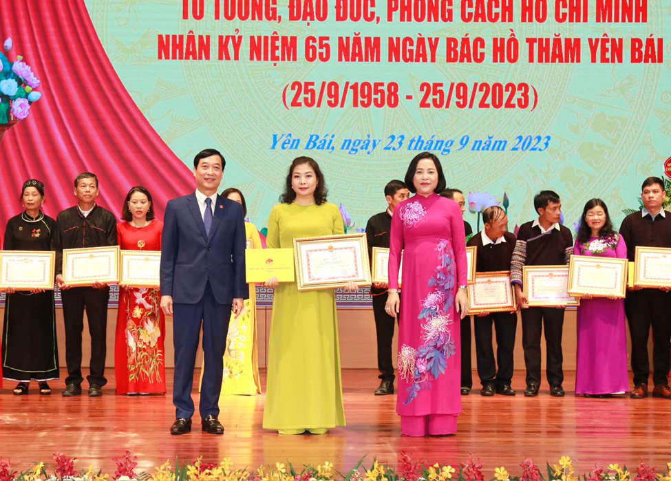 Nguyễn Thị Thanh Hương Nữ doanh nhân Học tập và làm theo lời Bác