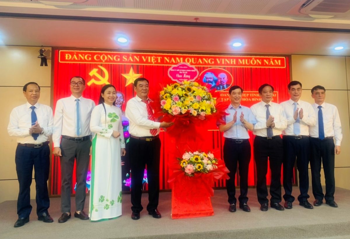 Đảng bộ Công ty cổ phần Tập đoàn Hòa Bình Minh học Bác để sản xuất kinh doanh hiệu quả