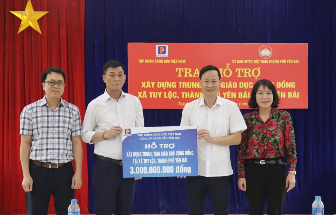 Đảng bộ Công ty Xăng Dầu Yên hỗ trợ kinh phí xây dựng Trung tâm giáo dục cộng đồng xã Tuy Lộc, thành phố Yên Bái